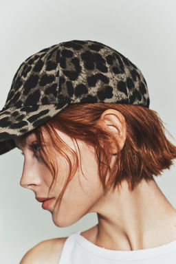 ANIMAL PRINT TWILL CAP - Zara фото 3
