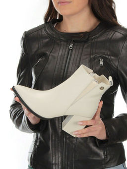 01-PCG267-2 LT.BEIGE Ботинки демисезонные женские (натуральная кожа, байка)