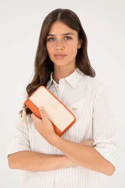 Женский оранжевый кошелек Неожиданная скидка в корзине