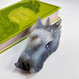 Дракон резной из Агата с жеодой