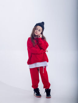 072 Детский костюм, красный (3хнитка петля)