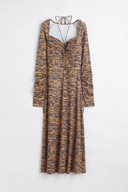 Vestido cut-out con escote halter