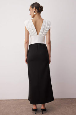 Siyah-Beyaz Renk Bloklu Maxi Boy Elbise TPRSS25EL00315 - Trendyolmilla фото 4