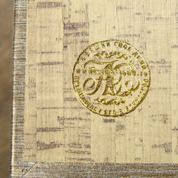 Шкатулка книга-сейф «Королевская эмблема», дерево и искусственная кожа, с замком, 21×13×5 см