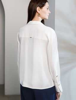 Блузка с широкими манжетами из вискозы с лиоцеллом