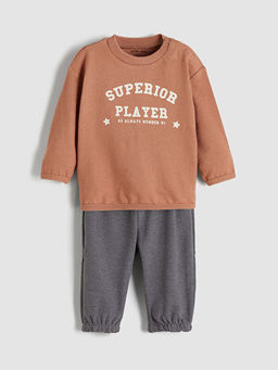Bisiklet Yaka Uzun Kollu Bask?l? Erkek Bebek Ti??rt ve E?ofman Alt 2li Tak?m