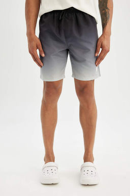 Шорты для плавания выше колена стандартной посадки с сетчатой подкладкой и градиентным принтом - Defacto фото 4