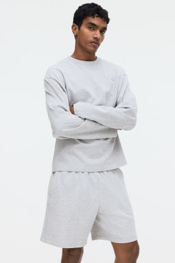 Pantal?n corto en sudadera Regular Fit - H&m фото 10
