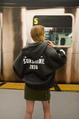 Кардиган оверсайз из плотной ткани с капюшоном и принтом