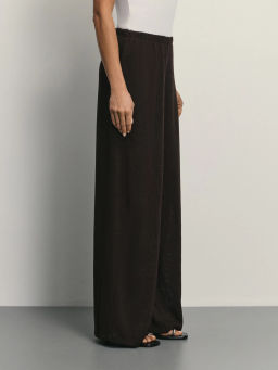 Широкие брюки из фактурной ткани / Zarina  фото 4