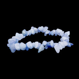 Браслет из камня Аквамарин оберегает и приумножает богатство