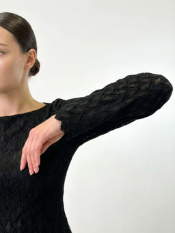 Платье из трикотажного кружева  черный с фестонами