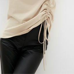 Футболка с кулиской женская MINAKU REGULAR FIT, бежевая, размер 42