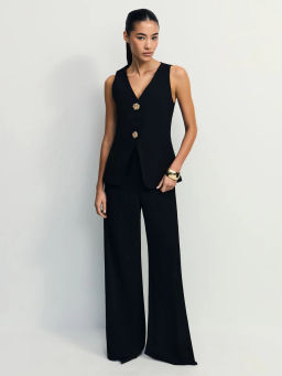 Костюмный жилет с декоративными пуговицами / Zarina