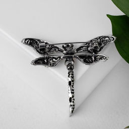 Брошь «Стрекоза ажурная», чёрный, зелёная в чернёном серебре