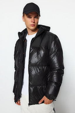 Siyah Regular Fit Kap__onlu Bloklu Su ve R_zgara Dayan_kl_ _i_me K__l_k Mont TMNAW24MO00025