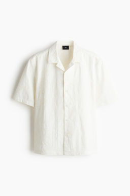 Camisa resort bordada Regular Fit