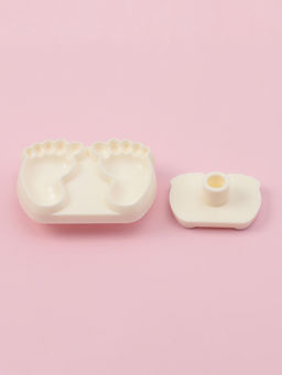 Печати для теста и мастики Доляна Детские ножки, набор 2 шт., пластик, молочные фото 2