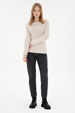 Женский кремовый свитер с круглым вырезом Неожиданная скидка в корзине