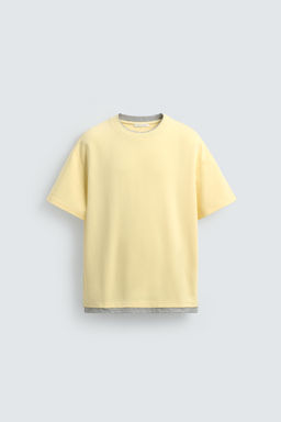 CAMISETA ACABADOS DOBLES CONTRASTE / Amarillo claro