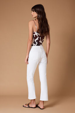 Beyaz Yuksek Bel Orta Esnek Flare Ispanyol Paca Jeans TWOSS26JE00199 - Trendyolmilla фото 4