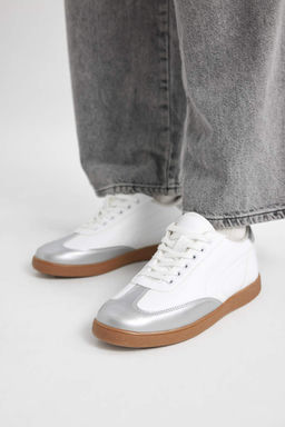 Женские кроссовки из искусственной кожи на плоской подошве со шнуровкой - Defacto фото 2