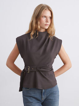 Dik Yaka Kemerli Bluz