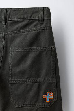 PATCH LOOSE FIT JEANS