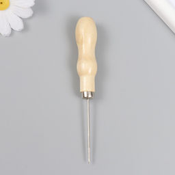 Шило дерево, металл, длина иглы 5.5 см, толщина 0.2 см, 2×2×13 см