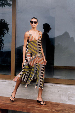 VESTIDO ESTAMPADO PATCHWORK / Multicolor