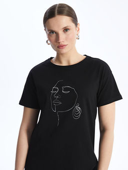 Bisiklet Yaka Bask?l? K?sa Kollu Kad?n Ti??rt