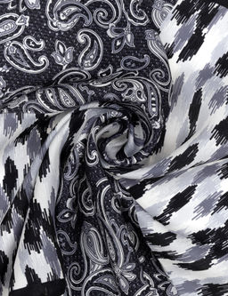 Черный шелковый платок - Cacharel фото 3