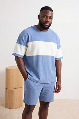Indigo B_y_k Beden Oversize/Geni_ Kesim Renk Bloklu Dokulu T-Shirt TMNSS25BF00038 - Trendyolmilla фото 2