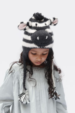 100% WOOL ZEBRA BEANIE LIMITED EDITION - Zara фото 11