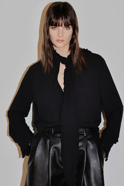 Blusa de volantes con lazada - H&m фото 3