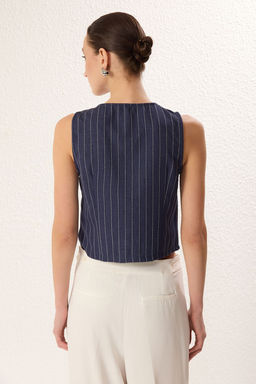 Koyu Lacivert Cizgili Dugmeli Crop Dokuma Bluz TWOSS24BZ00173