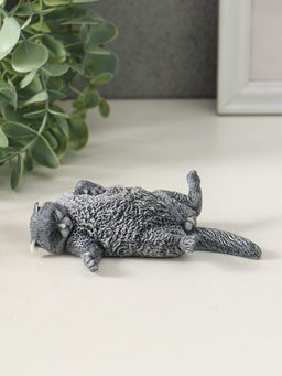 Сувенир "Кот лежит на спине" 3 см