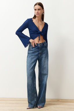 Trendyolmilla Ekru Premium Dokulu Fitted/Vucuda Oturan Baglama Detayl? Esnek Orme Bluz TWOSS24BZ00015