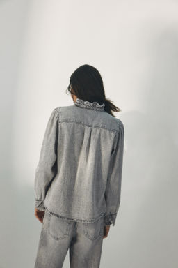 Blusa denim con ribetes de volante - H&m фото 5