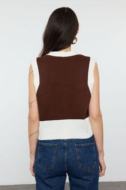 TRENDYOLMILLA Ekru Cep Detayl? V Yaka Fitted Yelek TWOAW25YE00029  фото 15