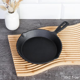 Сковорода чугунная 16*3,2 см с ручкой арт. Y16YB (748181)