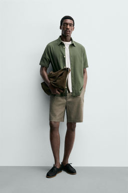 CAMISA REGULAR FIT ESTRUCTURA / Verde