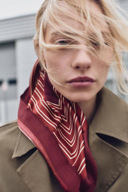 STRIPED SATIN SCARF - Zara фото 2