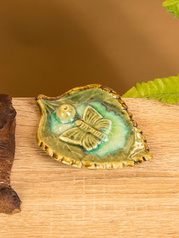 Подставка под благовония «Бабочка на листке», 11×8×1 см, керамика, бежевая