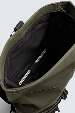 MOCHILA T?CNICA ENGOMADA / Negro - Zara фото 7