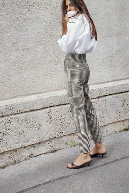 HIGH-WAIST TROUSERS - Zara фото 4