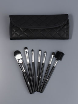 Набор кистей для макияжа SMOKY, 7 шт., футляр с кнопкой, чёрный
