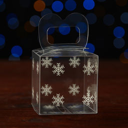Цена за 5 шт. Складная коробка из PVC 5 x 5 x 5 см Снежинки