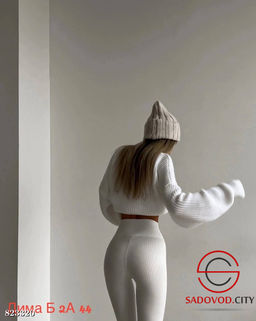 Свитер женский однотонный