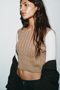 CONTRAST WAISTCOAT T-SHIRT